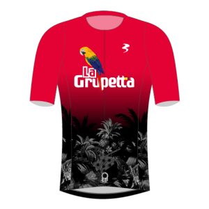 RED MACAW FRONT